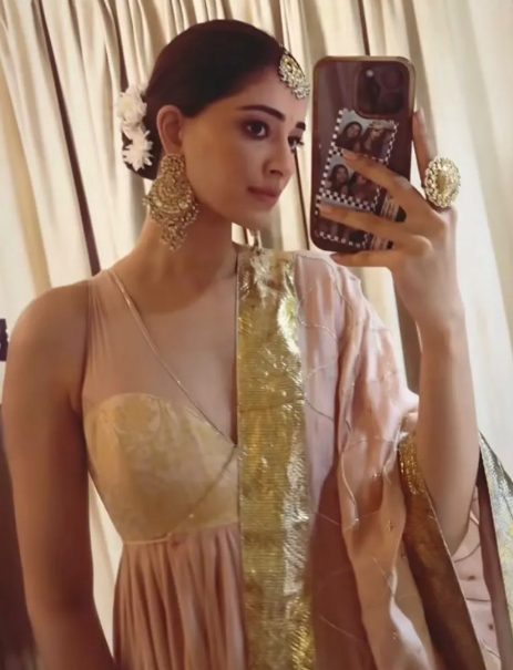 Ananya Panday's Re- Ceremonial anarkali