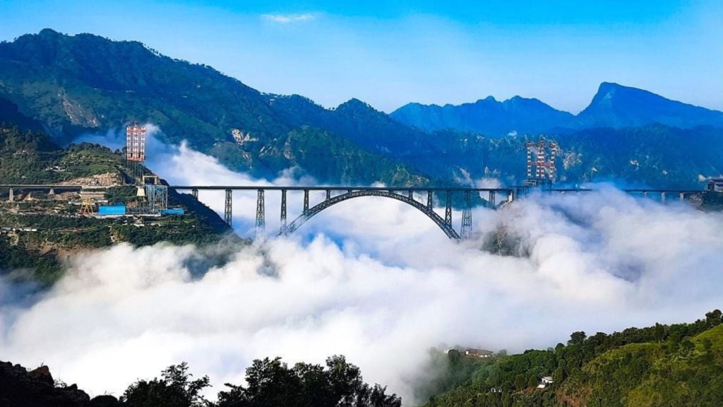 Chenab Rail Bridge : PM Modi flags off Vande Bharat service between Katra, Srinagar 3 chiab-bridge