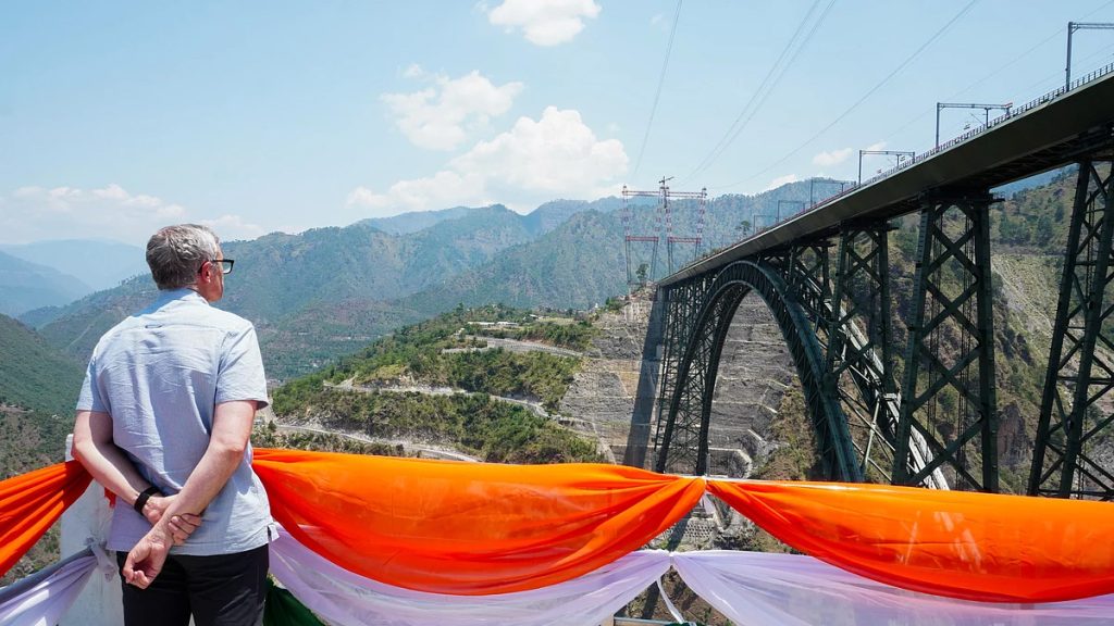 Chenab Rail Bridge : PM Modi flags off Vande Bharat service between Katra, Srinagar 2 chiab bridge2